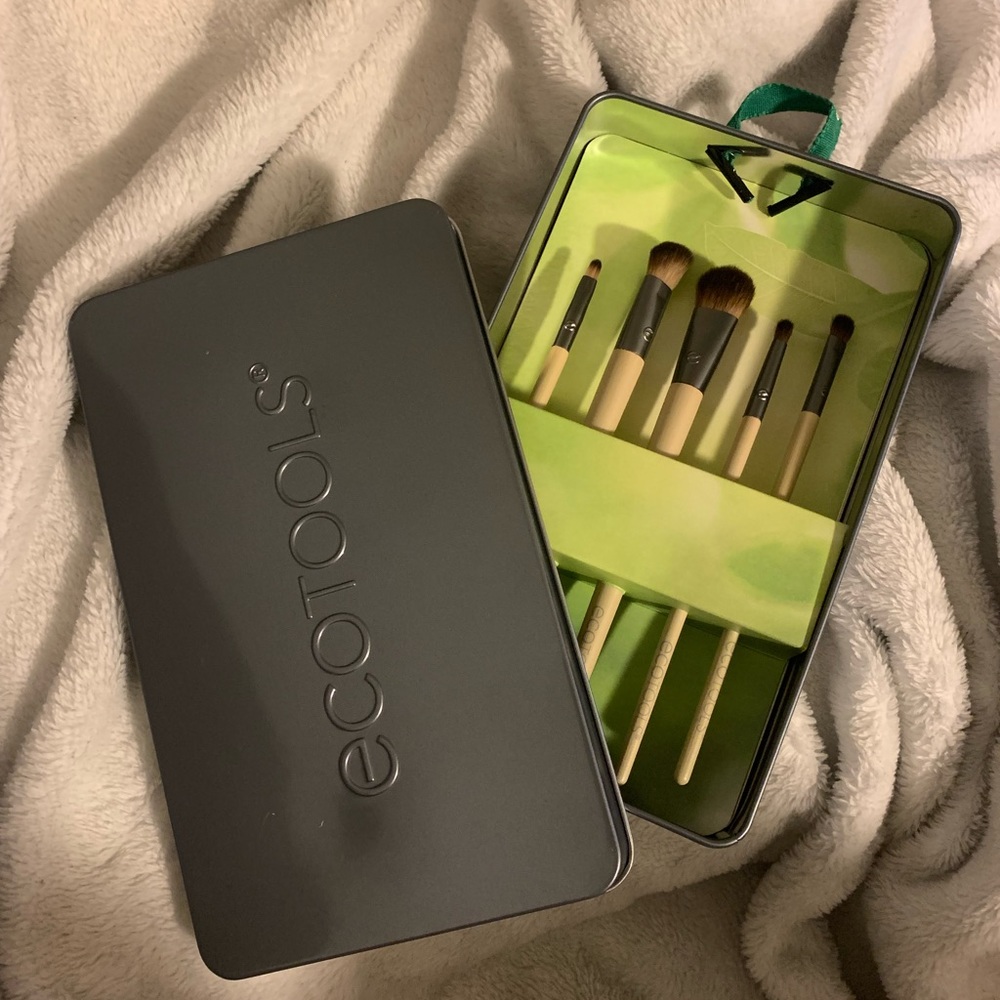 ECOTOOLS brush set